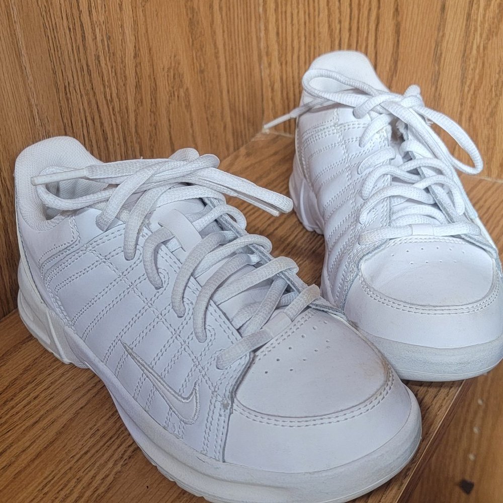 Girls Nike Shoes White and Light Pink Size 3.5
